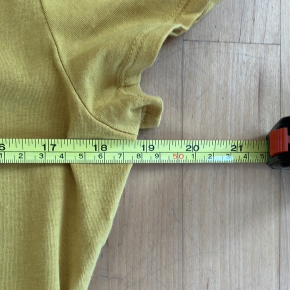 3/$20 Two modal Banana Republic t-shirts Medium - Picture 9 of 11